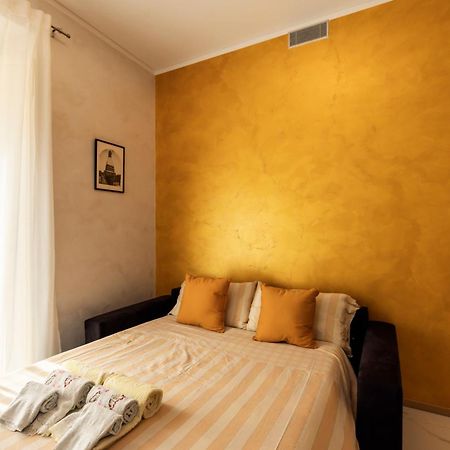 Ferienwohnung Lo Scrigno D'Oro Nel Centro Di Torino Exterior foto